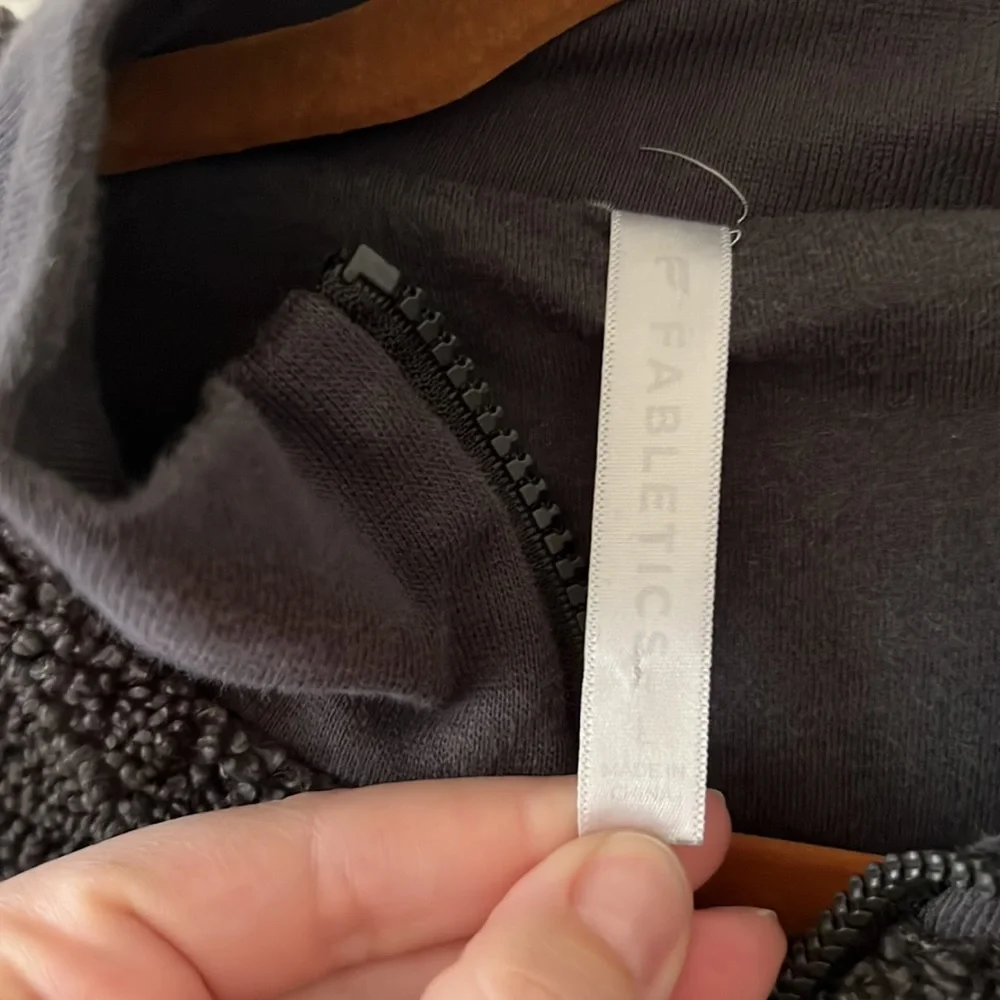 Fabletics Fleece Pullover - Picture 2 of 4